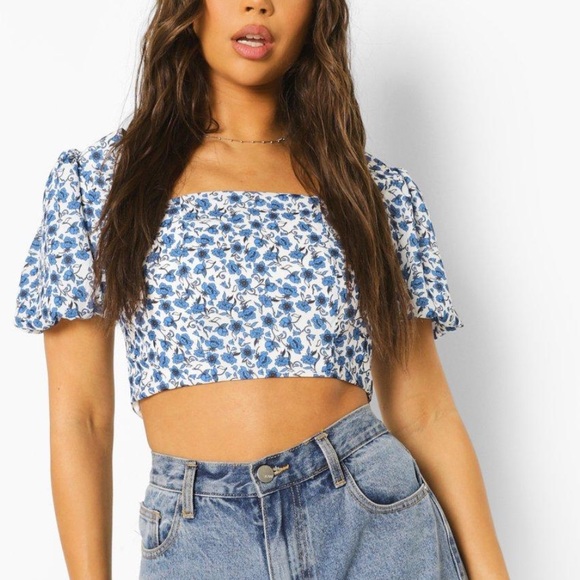 Large floral ruffled crop top with floral pattern - Picture 2 of 7